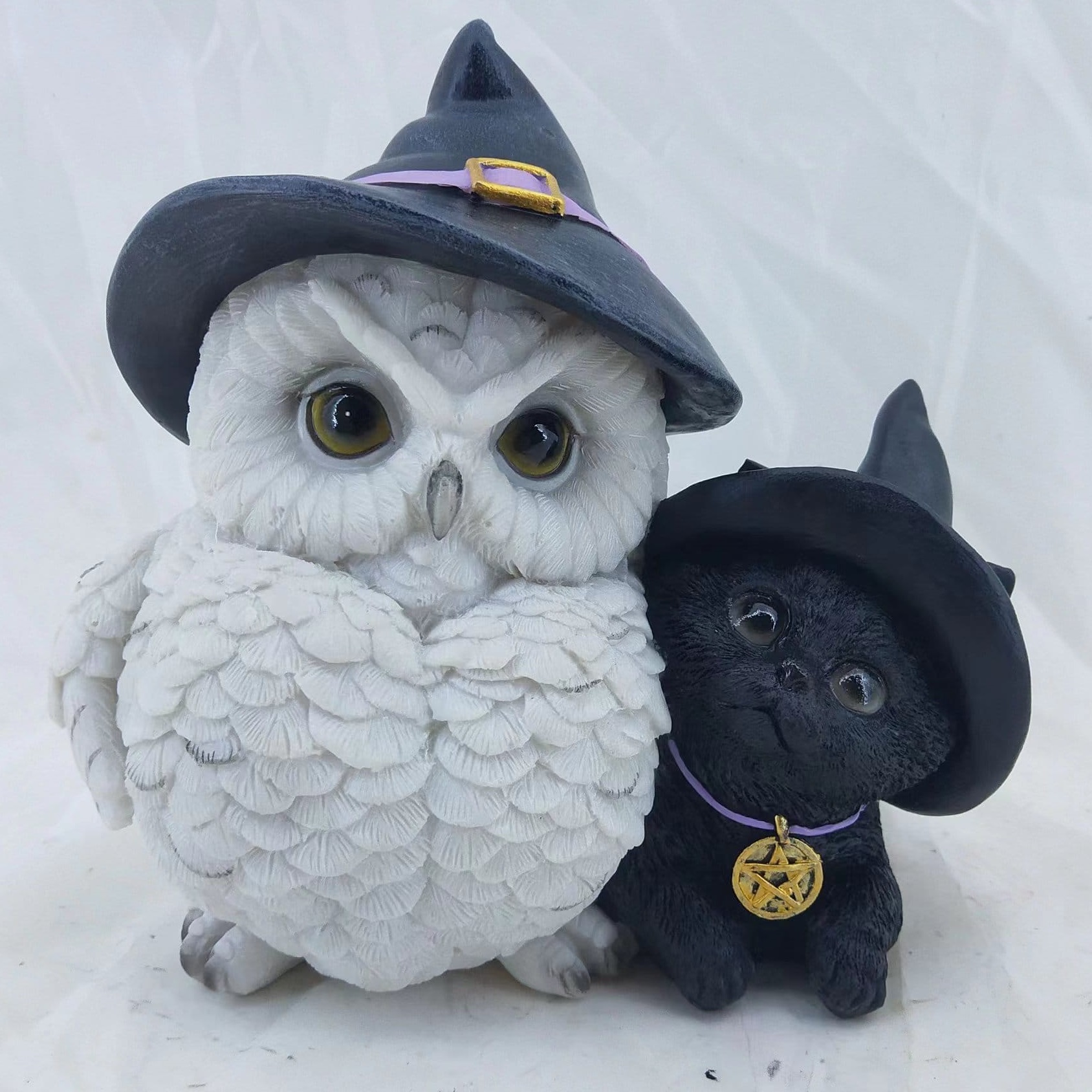 Snow Owl w/Witch Cat