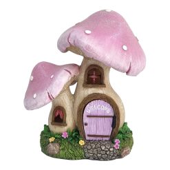 Welcome Mushroom House w/Opening Door